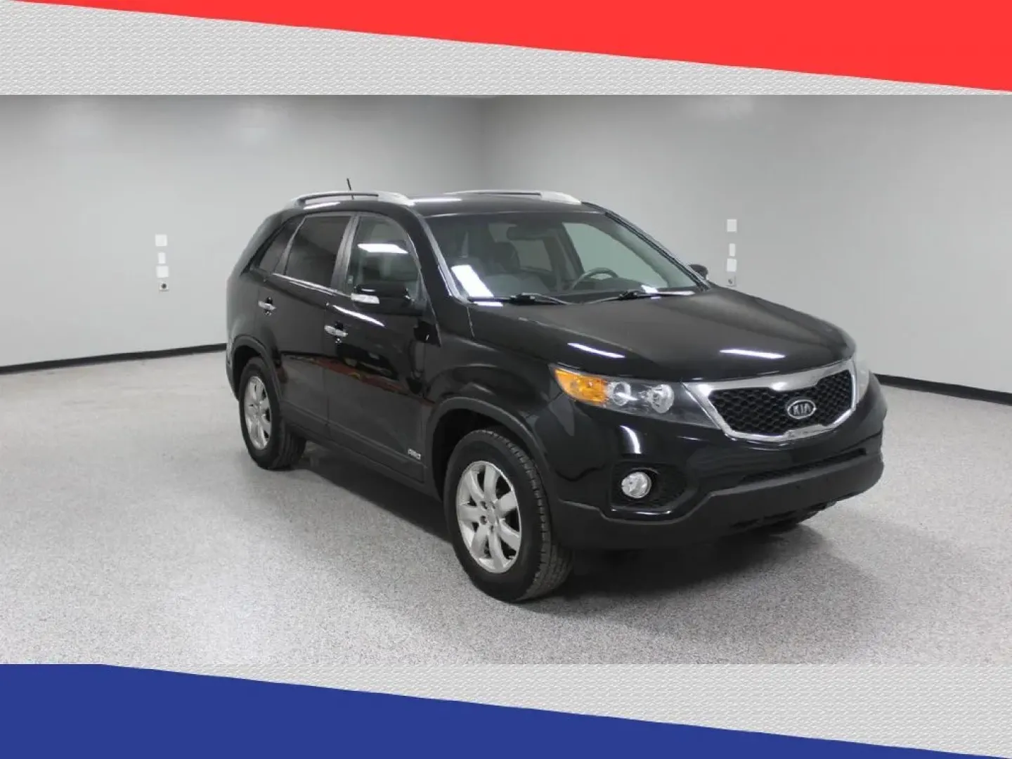 2013 Kia Sorento LX 4WD (5XYKTCA68DG) with an 2.4L L4 DOHC 16V engine, 6-Speed Automatic transmission, located at 5170 N La Cholla Blvd, Tucson, AZ, 85705, (520) 989-0282, 32.228245, -111.011742 - Are you ready to elevate your adventures around Tucson? Whether you're embarking on daily commutes or planning family road trips, this 2013 Kia Sorento at Goliath Auto Sales is the perfect blend of comfort, style, and capability. As a premier pre-owned dealership located at 5170 N La Cholla Blvd, Tu - Photo#0