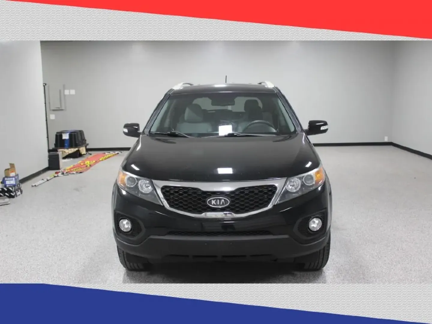 2013 Kia Sorento LX 4WD (5XYKTCA68DG) with an 2.4L L4 DOHC 16V engine, 6-Speed Automatic transmission, located at 5170 N La Cholla Blvd, Tucson, AZ, 85705, (520) 989-0282, 32.228245, -111.011742 - Are you ready to elevate your adventures around Tucson? Whether you're embarking on daily commutes or planning family road trips, this 2013 Kia Sorento at Goliath Auto Sales is the perfect blend of comfort, style, and capability. As a premier pre-owned dealership located at 5170 N La Cholla Blvd, Tu - Photo#7