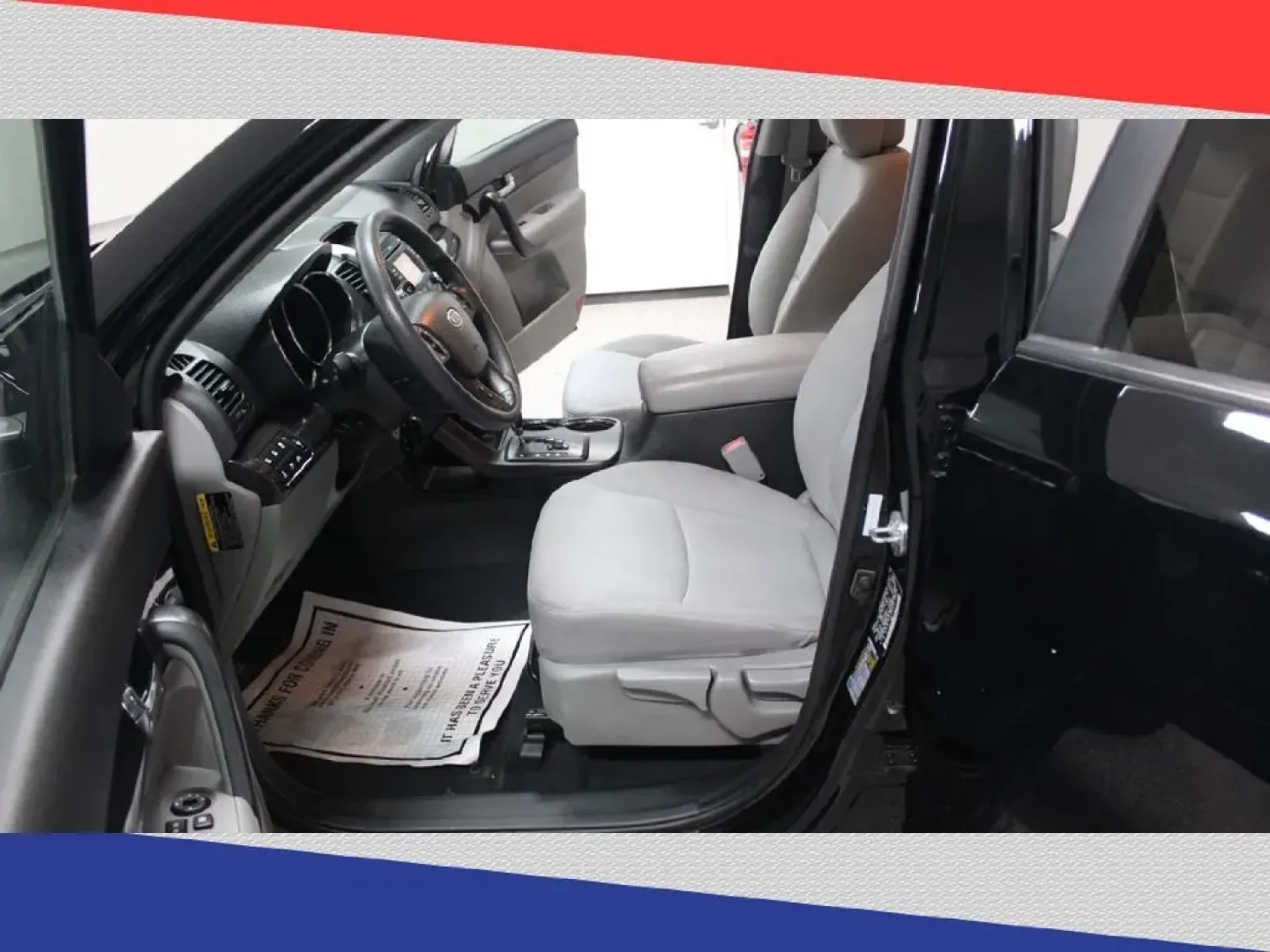 2013 Kia Sorento LX 4WD (5XYKTCA68DG) with an 2.4L L4 DOHC 16V engine, 6-Speed Automatic transmission, located at 5170 N La Cholla Blvd, Tucson, AZ, 85705, (520) 989-0282, 32.228245, -111.011742 - Are you ready to elevate your adventures around Tucson? Whether you're embarking on daily commutes or planning family road trips, this 2013 Kia Sorento at Goliath Auto Sales is the perfect blend of comfort, style, and capability. As a premier pre-owned dealership located at 5170 N La Cholla Blvd, Tu - Photo#10