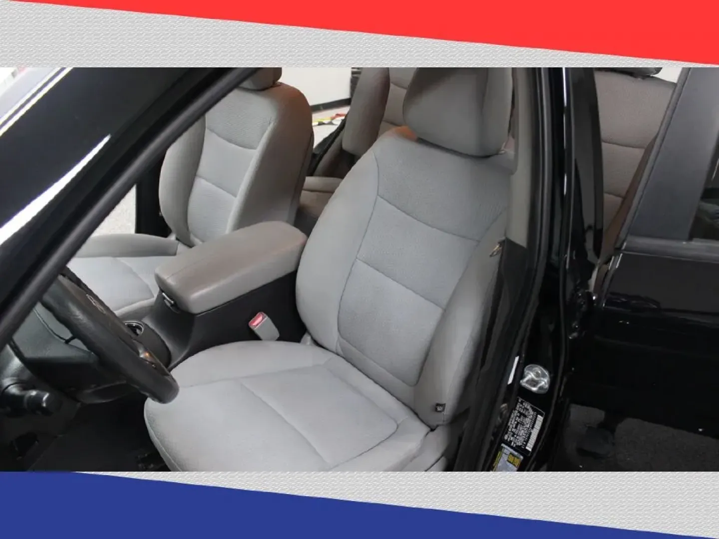 2013 Kia Sorento LX 4WD (5XYKTCA68DG) with an 2.4L L4 DOHC 16V engine, 6-Speed Automatic transmission, located at 5170 N La Cholla Blvd, Tucson, AZ, 85705, (520) 989-0282, 32.228245, -111.011742 - Are you ready to elevate your adventures around Tucson? Whether you're embarking on daily commutes or planning family road trips, this 2013 Kia Sorento at Goliath Auto Sales is the perfect blend of comfort, style, and capability. As a premier pre-owned dealership located at 5170 N La Cholla Blvd, Tu - Photo#11