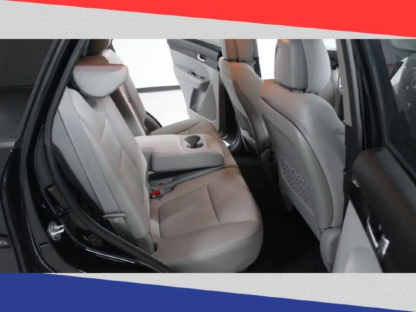 2013 Kia Sorento LX 4WD (5XYKTCA68DG) with an 2.4L L4 DOHC 16V engine, 6-Speed Automatic transmission, located at 5170 N La Cholla Blvd, Tucson, AZ, 85705, (520) 989-0282, 32.228245, -111.011742 - Are you ready to elevate your adventures around Tucson? Whether you're embarking on daily commutes or planning family road trips, this 2013 Kia Sorento at Goliath Auto Sales is the perfect blend of comfort, style, and capability. As a premier pre-owned dealership located at 5170 N La Cholla Blvd, Tu - Photo#25