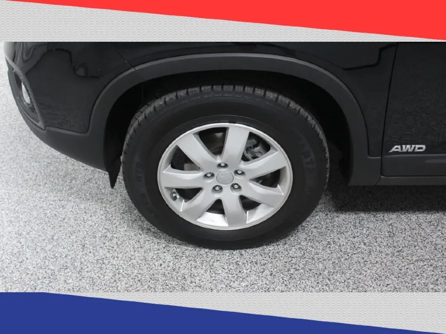 2013 Kia Sorento LX 4WD (5XYKTCA68DG) with an 2.4L L4 DOHC 16V engine, 6-Speed Automatic transmission, located at 5170 N La Cholla Blvd, Tucson, AZ, 85705, (520) 989-0282, 32.228245, -111.011742 - Are you ready to elevate your adventures around Tucson? Whether you're embarking on daily commutes or planning family road trips, this 2013 Kia Sorento at Goliath Auto Sales is the perfect blend of comfort, style, and capability. As a premier pre-owned dealership located at 5170 N La Cholla Blvd, Tu - Photo#38