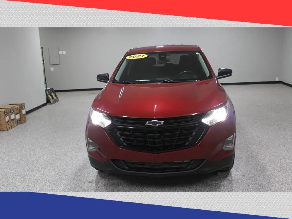 2021 Chevrolet Equinox LT 1.5 2WD (2GNAXKEV8M6) with an 1.5L L4 DIR DOHC 16V TURBO engine, 6A transmission, located at 5170 N La Cholla Blvd, Tucson, AZ, 85705, (520) 989-0282, 32.228245, -111.011742 - Are you ready to elevate your driving experience? Picture yourself behind the wheel of a 2021 Chevrolet Equinox, a sporty SUV that perfectly balances style, comfort, and efficiency. Whether you're navigating the bustling streets of Tucson or embarking on a weekend getaway to the stunning landscapes - Photo#7