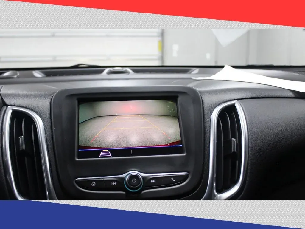 2021 Chevrolet Equinox LT 1.5 2WD (2GNAXKEV8M6) with an 1.5L L4 DIR DOHC 16V TURBO engine, 6A transmission, located at 5170 N La Cholla Blvd, Tucson, AZ, 85705, (520) 989-0282, 32.228245, -111.011742 - Are you ready to elevate your driving experience? Picture yourself behind the wheel of a 2021 Chevrolet Equinox, a sporty SUV that perfectly balances style, comfort, and efficiency. Whether you're navigating the bustling streets of Tucson or embarking on a weekend getaway to the stunning landscapes - Photo#9