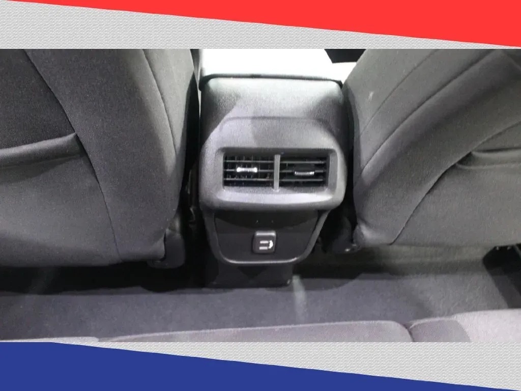 2021 Chevrolet Equinox LT 1.5 2WD (2GNAXKEV8M6) with an 1.5L L4 DIR DOHC 16V TURBO engine, 6A transmission, located at 5170 N La Cholla Blvd, Tucson, AZ, 85705, (520) 989-0282, 32.228245, -111.011742 - Are you ready to elevate your driving experience? Picture yourself behind the wheel of a 2021 Chevrolet Equinox, a sporty SUV that perfectly balances style, comfort, and efficiency. Whether you're navigating the bustling streets of Tucson or embarking on a weekend getaway to the stunning landscapes - Photo#22