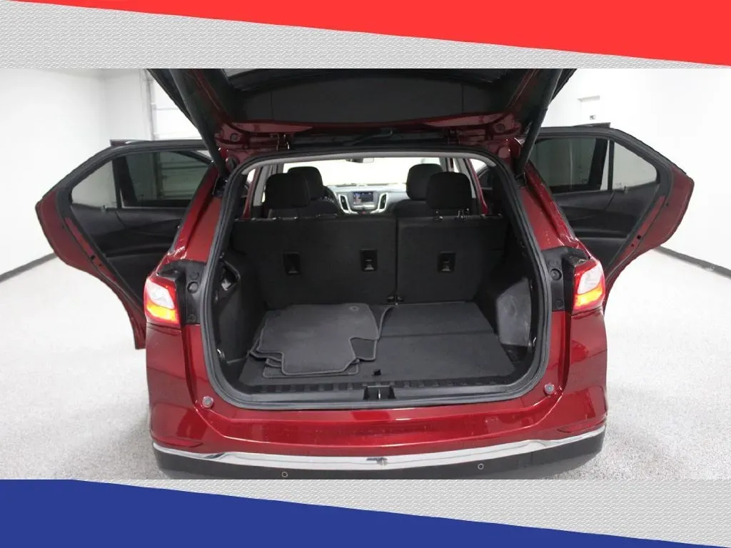 2021 Chevrolet Equinox LT 1.5 2WD (2GNAXKEV8M6) with an 1.5L L4 DIR DOHC 16V TURBO engine, 6A transmission, located at 5170 N La Cholla Blvd, Tucson, AZ, 85705, (520) 989-0282, 32.228245, -111.011742 - Are you ready to elevate your driving experience? Picture yourself behind the wheel of a 2021 Chevrolet Equinox, a sporty SUV that perfectly balances style, comfort, and efficiency. Whether you're navigating the bustling streets of Tucson or embarking on a weekend getaway to the stunning landscapes - Photo#24