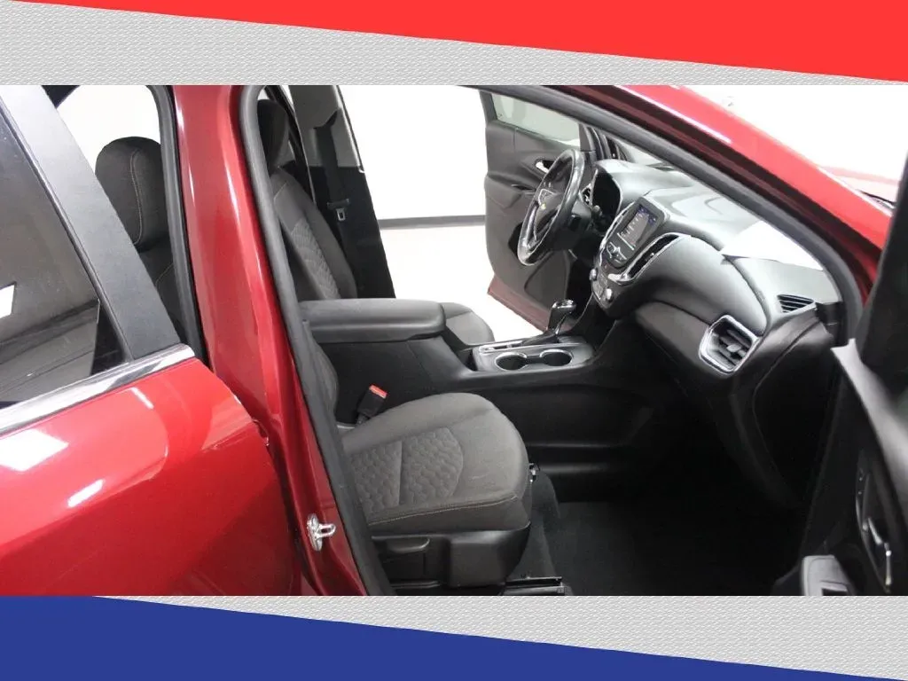 2021 Chevrolet Equinox LT 1.5 2WD (2GNAXKEV8M6) with an 1.5L L4 DIR DOHC 16V TURBO engine, 6A transmission, located at 5170 N La Cholla Blvd, Tucson, AZ, 85705, (520) 989-0282, 32.228245, -111.011742 - Are you ready to elevate your driving experience? Picture yourself behind the wheel of a 2021 Chevrolet Equinox, a sporty SUV that perfectly balances style, comfort, and efficiency. Whether you're navigating the bustling streets of Tucson or embarking on a weekend getaway to the stunning landscapes - Photo#27