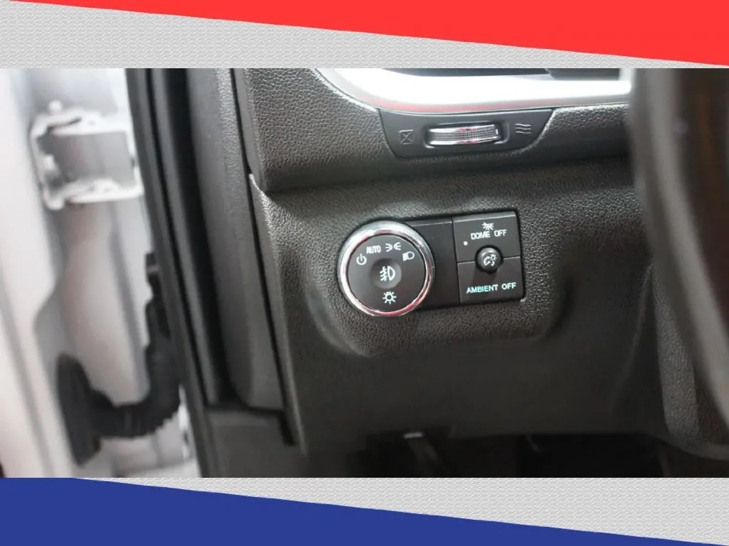2017 Chevrolet Traverse 1LT FWD (1GNKRGKD3HJ) with an 3.6L V6 DOHC 24V engine, 6A transmission, located at 5170 N La Cholla Blvd, Tucson, AZ, 85705, (520) 989-0282, 32.228245, -111.011742 - Are you ready to elevate your family adventures or weekend getaways? The 2017 Chevrolet Traverse is the perfect companion for those who crave both space and comfort, making it an excellent choice for growing families or anyone who enjoys road trips. With room for up to eight passengers and a spaciou - Photo#14