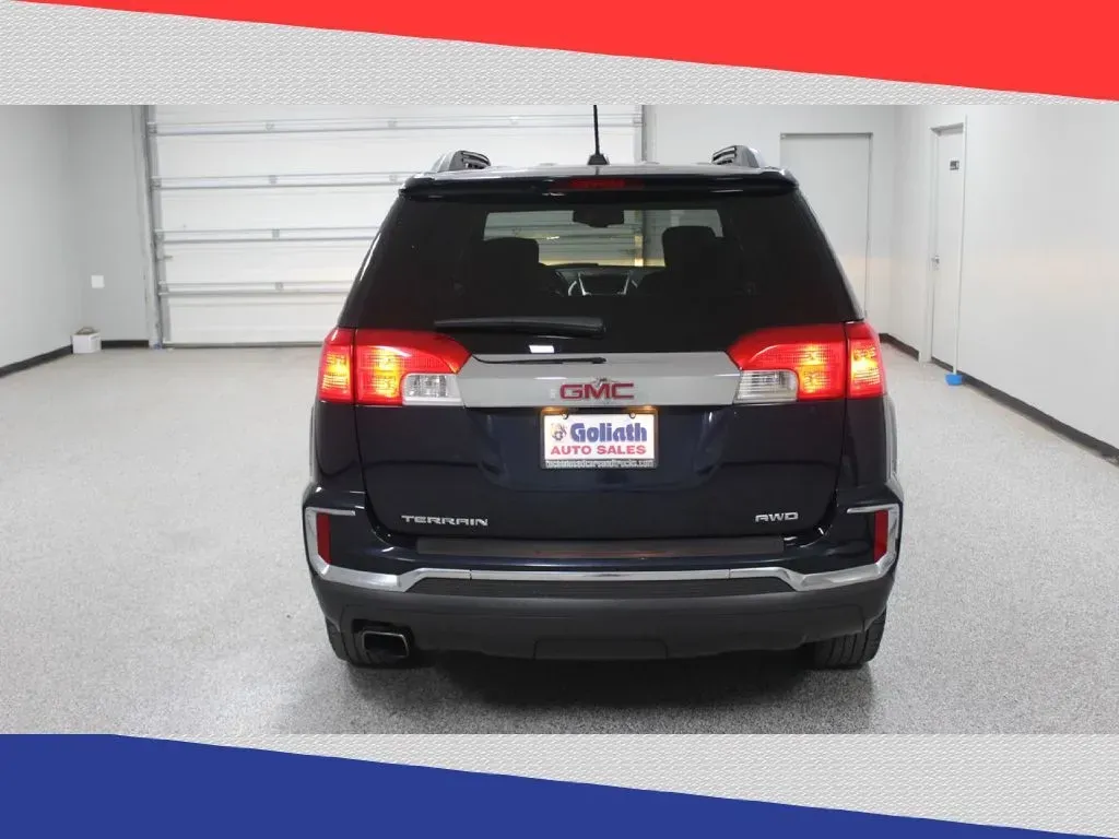 2017 GMC Terrain SLT AWD (2GKFLUEK8H6) with an 2.4L L4 DOHC 16V engine, 6A transmission, located at 5170 N La Cholla Blvd, Tucson, AZ, 85705, (520) 989-0282, 32.228245, -111.011742 - Experience the freedom of adventure with the 2017 GMC Terrain, the ultimate SUV for those who crave both comfort and capability. Whether you're a family looking for a reliable vehicle for school runs and weekend getaways or a commuter ready to tackle city traffic with ease, this pre-owned SUV is tai - Photo#3