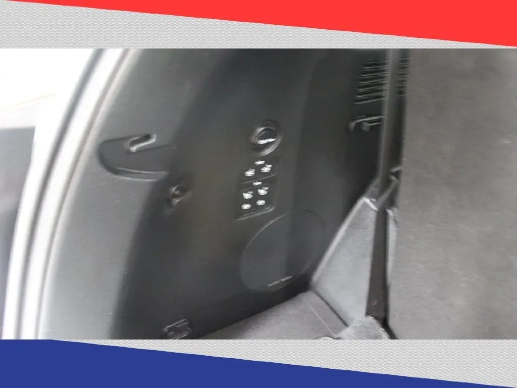 2021 Hyundai Palisade Calligraphy (KM8R74HE6MU) with an 3.8L V6 DOHC 24V engine, 8A transmission, located at 5170 N La Cholla Blvd, Tucson, AZ, 85705, (520) 989-0282, 32.228245, -111.011742 - **Adventure Awaits with the 2021 Hyundai Palisade Perfect for Family Outings or Weekend Getaways!**<br /> <br /> Are you searching for a spacious and reliable SUV that can handle all your family adventures? Look no further than this stunning 2021 Hyundai Palisade, now available at Goliath Auto Sale - Photo#31