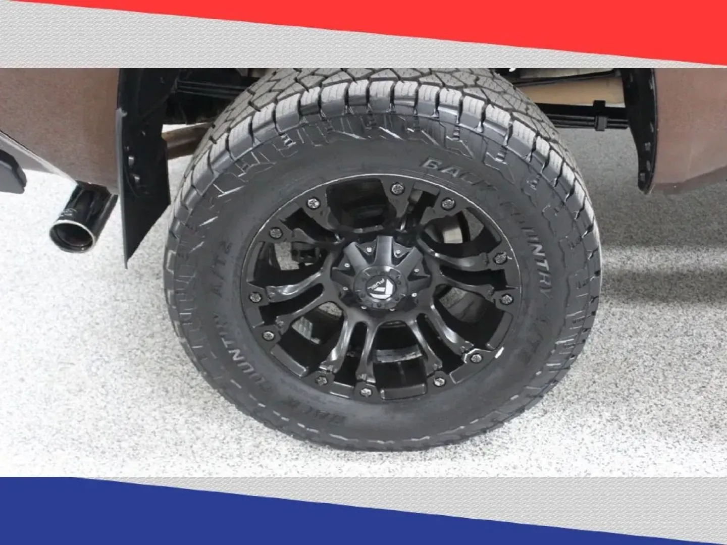 2014 Toyota Tundra Platinum CrewMax 5.7L FFV 4WD (5TFAW5F16EX) with an 5.7L V8 DOHC 32V engine, 6-Speed Automatic transmission, located at 5170 N La Cholla Blvd, Tucson, AZ, 85705, (520) 989-0282, 32.228245, -111.011742 - **Unleash Your Adventurous Spirit with the 2014 Toyota Tundra!**<br /> <br /> Are you looking for a reliable vehicle that can handle everything life throws your way? Whether you're a weekend warrior seeking outdoor escapades, a busy professional needing a dependable ride for long commutes, or a grow - Photo#47