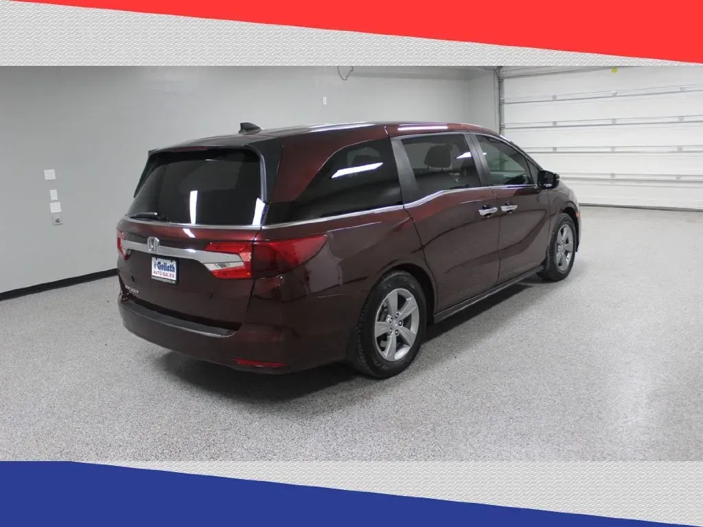 2018 Honda Odyssey EXR (5FNRL6H76JB) with an 3.5L V6 SOHC 24V engine, 6A transmission, located at 5170 N La Cholla Blvd, Tucson, AZ, 85705, (520) 989-0282, 32.228245, -111.011742 - **Discover the Ideal Family Adventure with the 2018 Honda Odyssey at Goliath Auto Sales!**<br /> <br /> Are you looking for a reliable and spacious vehicle that can comfortably accommodate your growing family while providing the ultimate convenience for your everyday adventures? Look no further than - Photo#2