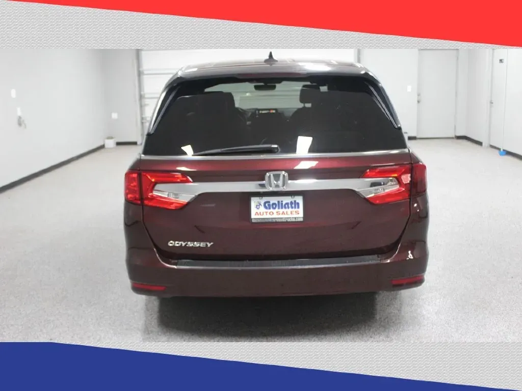 2018 Honda Odyssey EXR (5FNRL6H76JB) with an 3.5L V6 SOHC 24V engine, 6A transmission, located at 5170 N La Cholla Blvd, Tucson, AZ, 85705, (520) 989-0282, 32.228245, -111.011742 - **Discover the Ideal Family Adventure with the 2018 Honda Odyssey at Goliath Auto Sales!**<br /> <br /> Are you looking for a reliable and spacious vehicle that can comfortably accommodate your growing family while providing the ultimate convenience for your everyday adventures? Look no further than - Photo#3