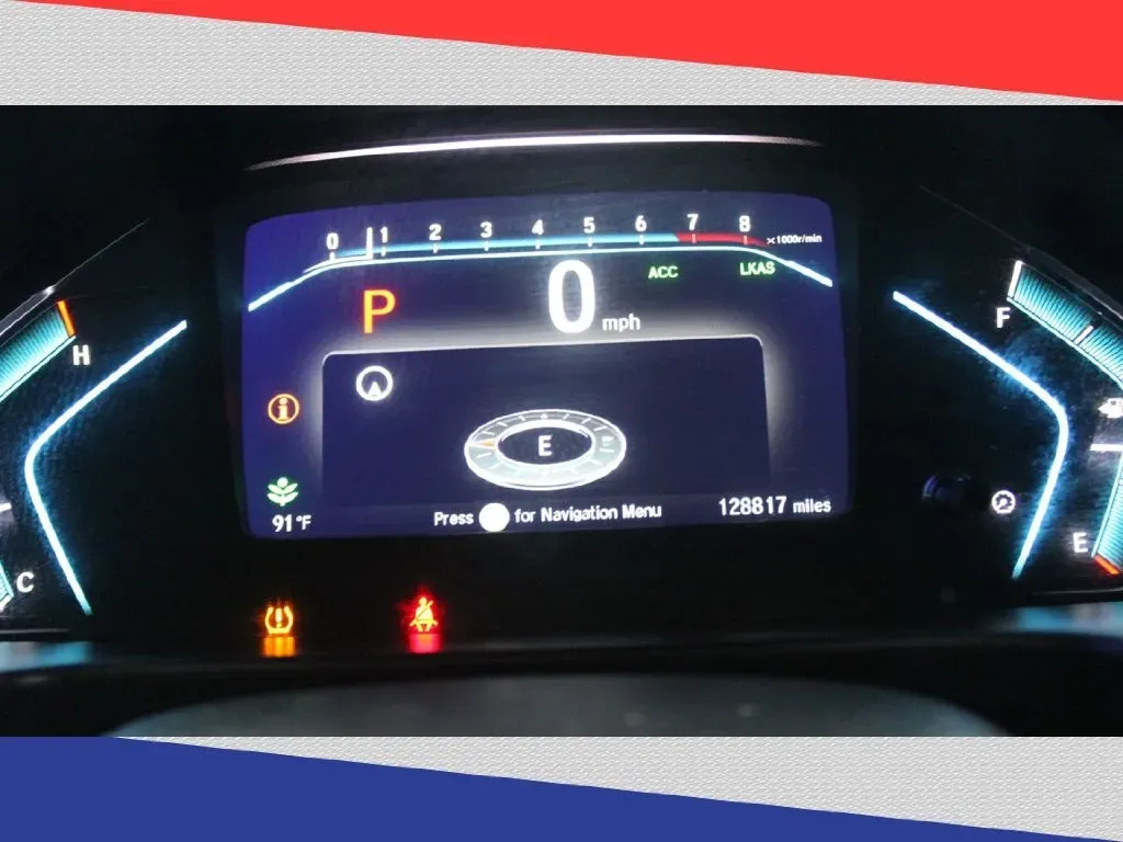 2018 Honda Odyssey EXR (5FNRL6H76JB) with an 3.5L V6 SOHC 24V engine, 6A transmission, located at 5170 N La Cholla Blvd, Tucson, AZ, 85705, (520) 989-0282, 32.228245, -111.011742 - **Discover the Ideal Family Adventure with the 2018 Honda Odyssey at Goliath Auto Sales!**<br /> <br /> Are you looking for a reliable and spacious vehicle that can comfortably accommodate your growing family while providing the ultimate convenience for your everyday adventures? Look no further than - Photo#8