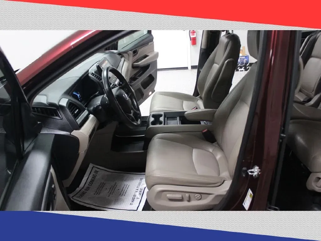 2018 Honda Odyssey EXR (5FNRL6H76JB) with an 3.5L V6 SOHC 24V engine, 6A transmission, located at 5170 N La Cholla Blvd, Tucson, AZ, 85705, (520) 989-0282, 32.228245, -111.011742 - **Discover the Ideal Family Adventure with the 2018 Honda Odyssey at Goliath Auto Sales!**<br /> <br /> Are you looking for a reliable and spacious vehicle that can comfortably accommodate your growing family while providing the ultimate convenience for your everyday adventures? Look no further than - Photo#10