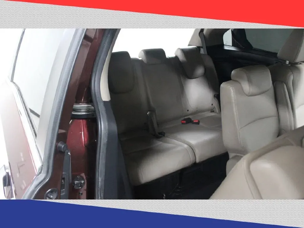 2018 Honda Odyssey EXR (5FNRL6H76JB) with an 3.5L V6 SOHC 24V engine, 6A transmission, located at 5170 N La Cholla Blvd, Tucson, AZ, 85705, (520) 989-0282, 32.228245, -111.011742 - **Discover the Ideal Family Adventure with the 2018 Honda Odyssey at Goliath Auto Sales!**<br /> <br /> Are you looking for a reliable and spacious vehicle that can comfortably accommodate your growing family while providing the ultimate convenience for your everyday adventures? Look no further than - Photo#29