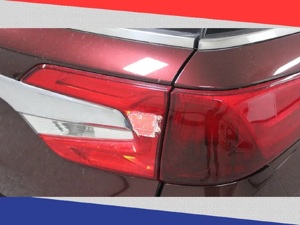 2018 Honda Odyssey EXR (5FNRL6H76JB) with an 3.5L V6 SOHC 24V engine, 6A transmission, located at 5170 N La Cholla Blvd, Tucson, AZ, 85705, (520) 989-0282, 32.228245, -111.011742 - **Discover the Ideal Family Adventure with the 2018 Honda Odyssey at Goliath Auto Sales!**<br /> <br /> Are you looking for a reliable and spacious vehicle that can comfortably accommodate your growing family while providing the ultimate convenience for your everyday adventures? Look no further than - Photo#35