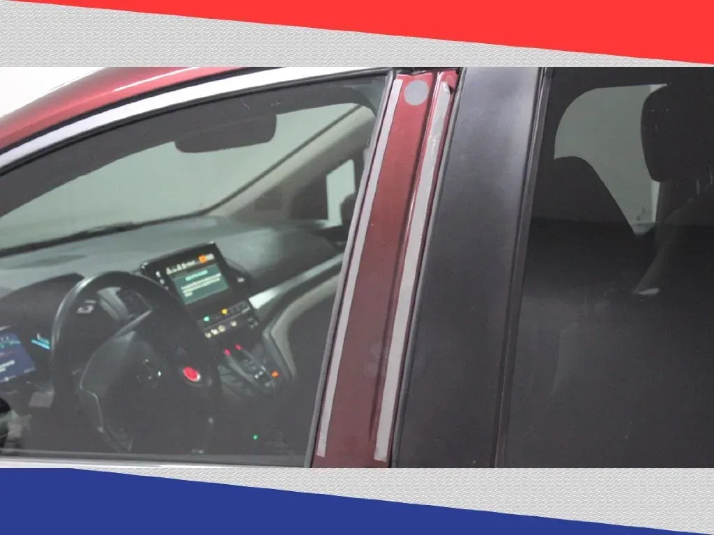 2018 Honda Odyssey EXR (5FNRL6H76JB) with an 3.5L V6 SOHC 24V engine, 6A transmission, located at 5170 N La Cholla Blvd, Tucson, AZ, 85705, (520) 989-0282, 32.228245, -111.011742 - **Discover the Ideal Family Adventure with the 2018 Honda Odyssey at Goliath Auto Sales!**<br /> <br /> Are you looking for a reliable and spacious vehicle that can comfortably accommodate your growing family while providing the ultimate convenience for your everyday adventures? Look no further than - Photo#36