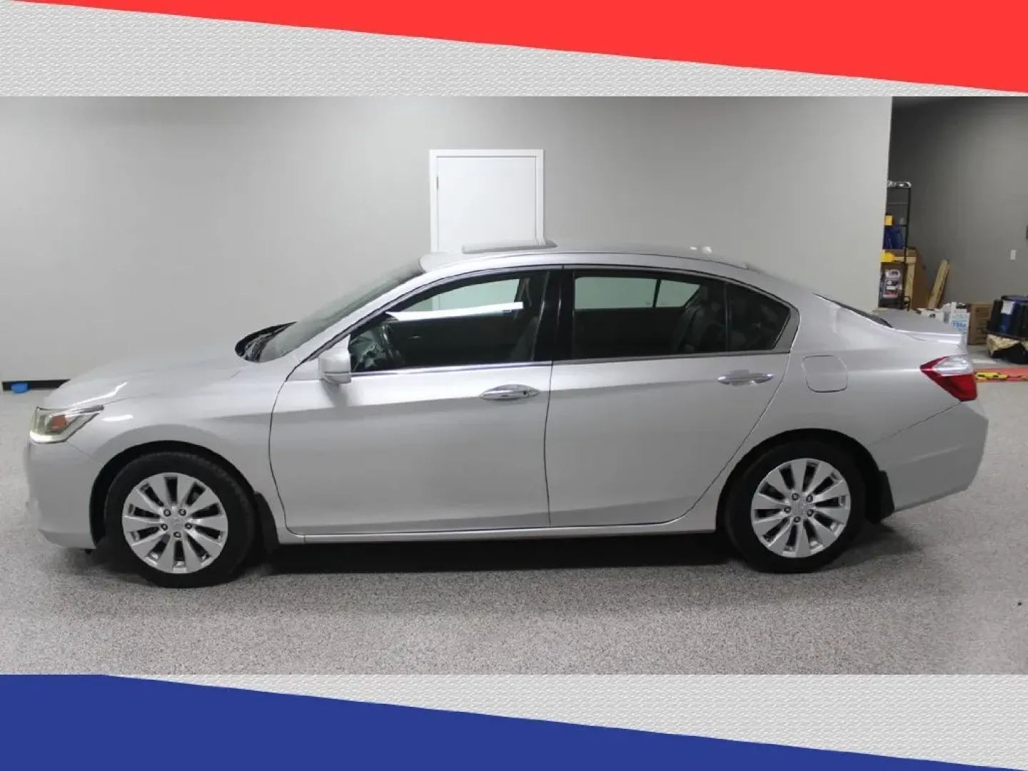 2015 Honda Accord EX-L V6 Sedan AT (1HGCR3F82FA) with an 3.5L V6 SOHC 24V engine, 6-Speed Automatic transmission, located at 5170 N La Cholla Blvd, Tucson, AZ, 85705, (520) 989-0282, 32.228245, -111.011742 - **Discover the Perfect Blend of Comfort and Reliability: 2015 Honda Accord at Goliath Auto Sales!**<br /> <br /> Are you in search of an affordable used car that seamlessly fits into your busy lifestyle? Look no further than this 2015 Honda Accord sedan, available now at Goliath Auto Sales in Tucson - Photo#5