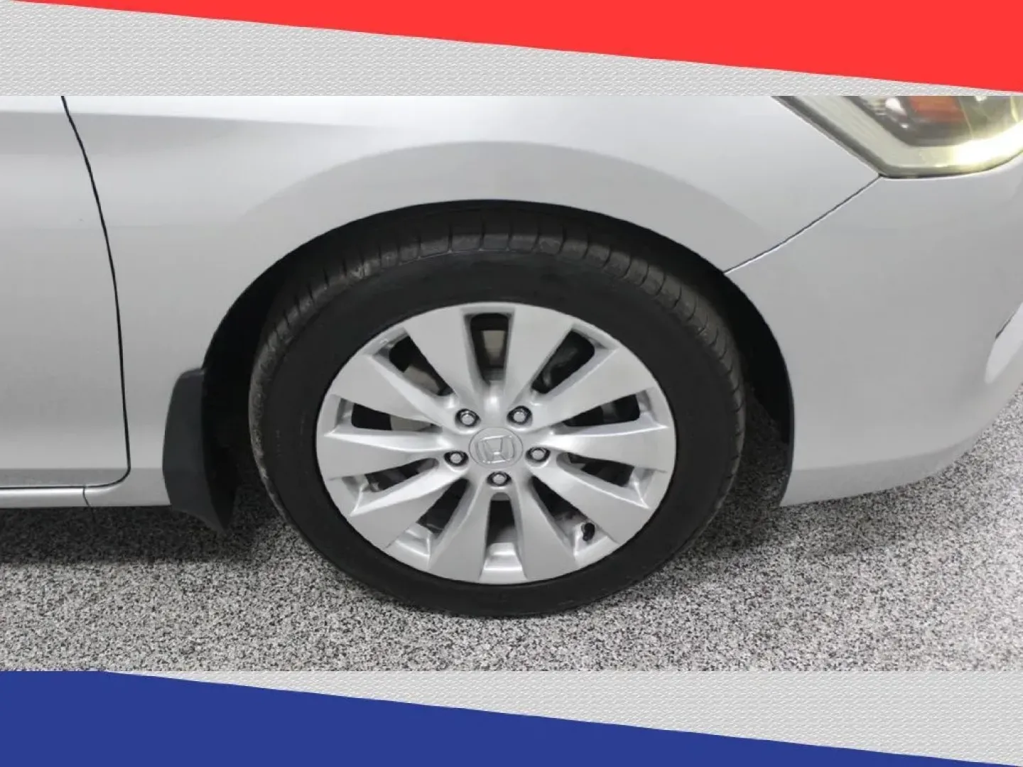 2015 Honda Accord EX-L V6 Sedan AT (1HGCR3F82FA) with an 3.5L V6 SOHC 24V engine, 6-Speed Automatic transmission, located at 5170 N La Cholla Blvd, Tucson, AZ, 85705, (520) 989-0282, 32.228245, -111.011742 - **Discover the Perfect Blend of Comfort and Reliability: 2015 Honda Accord at Goliath Auto Sales!**<br /> <br /> Are you in search of an affordable used car that seamlessly fits into your busy lifestyle? Look no further than this 2015 Honda Accord sedan, available now at Goliath Auto Sales in Tucson - Photo#38