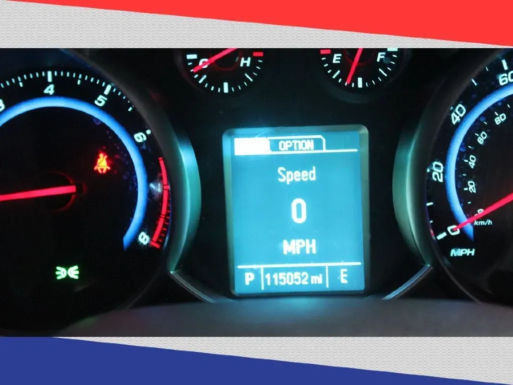 2016 Chevrolet Cruze 2LT Auto (1G1PE5SB8G7) with an 1.4L L4 DOHC 16V TURBO engine, 6-Speed Automatic transmission, located at 5170 N La Cholla Blvd, Tucson, AZ, 85705, (520) 989-0282, 32.228245, -111.011742 - Are you looking for the perfect blend of style, efficiency, and affordability for your daily commute or weekend adventures? Look no further than this vibrant 2016 Chevrolet Cruze sedan available at Goliath Auto Sales in Tucson, AZ. With its sleek design and impressive fuel economy, this pre-owned ge - Photo#8