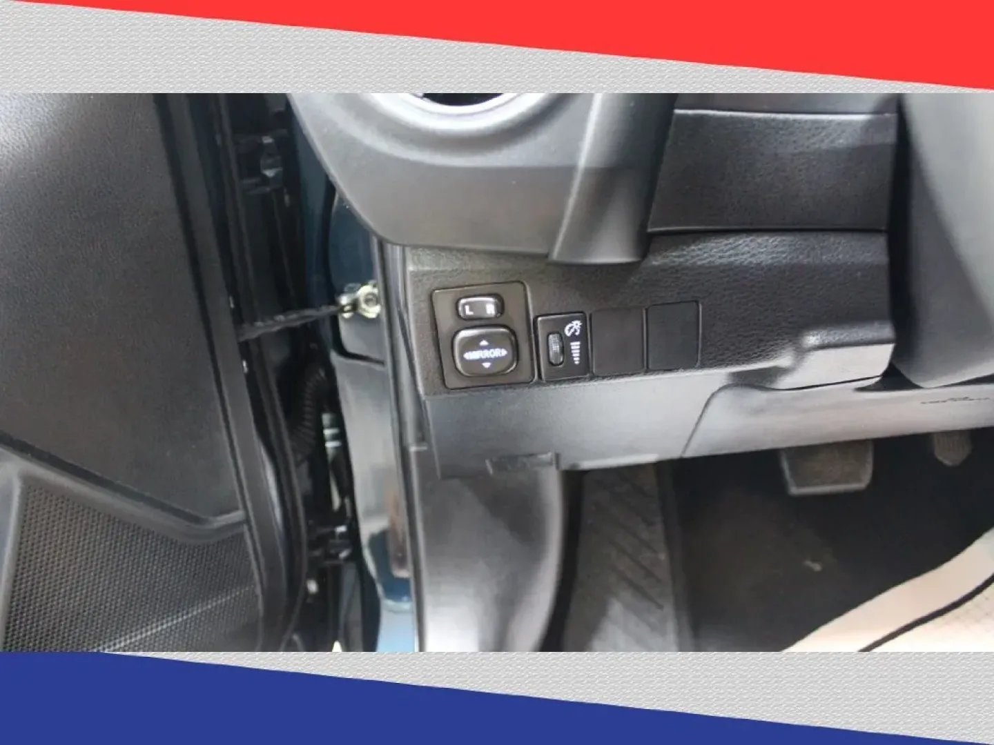 2018 Toyota Corolla SE 6M (5YFBURHE8JP) with an 1.8L L4 DOHC 16V engine, 6M transmission, located at 5170 N La Cholla Blvd, Tucson, AZ, 85705, (520) 989-0282, 32.228245, -111.011742 - Discover the perfect blend of reliability and style with the 2018 Toyota Corolla, an ideal choice for those seeking an affordable, efficient sedan that fits seamlessly into various lifestyles. Whether you're commuting to work in Tucson or planning weekend adventures through the stunning Sonoran Dese - Photo#13