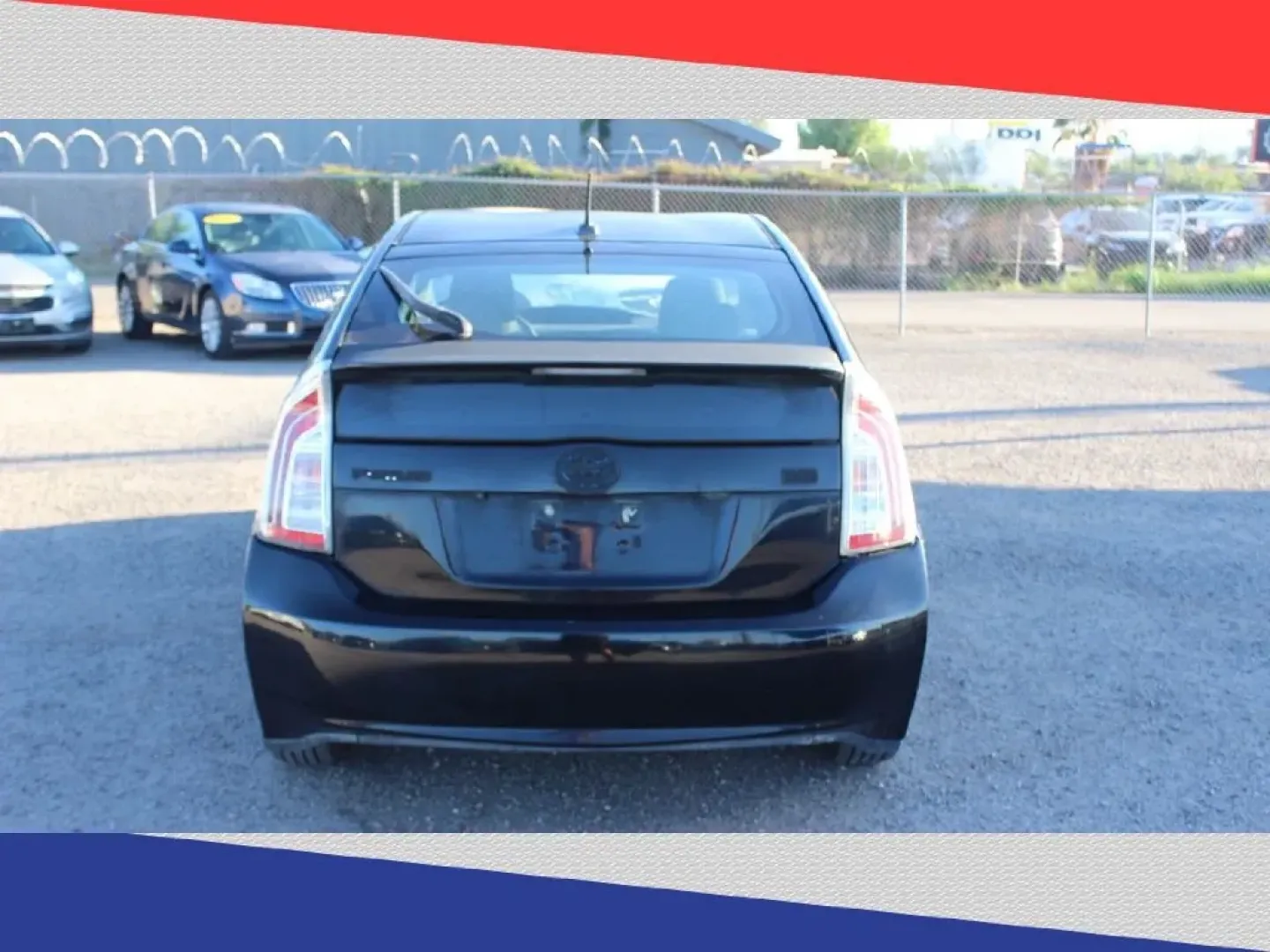 2012 Toyota Prius Prius II (JTDKN3DU1C5) with an 1.8L L4 DOHC 16V HYBRID engine, Continuously Variable Transmission transmission, located at 5170 N La Cholla Blvd, Tucson, AZ, 85705, (520) 989-0282, 32.228245, -111.011742 - **Explore the Open Road with Confidence: 2012 Toyota Prius Hatchback at Goliath Auto Sales!**<br /> <br /> Are you ready to elevate your daily commute, road trips, or family outings? The 2012 Toyota Prius is the perfect vehicle for those looking to embrace a lifestyle that values efficiency, comfort - Photo#3