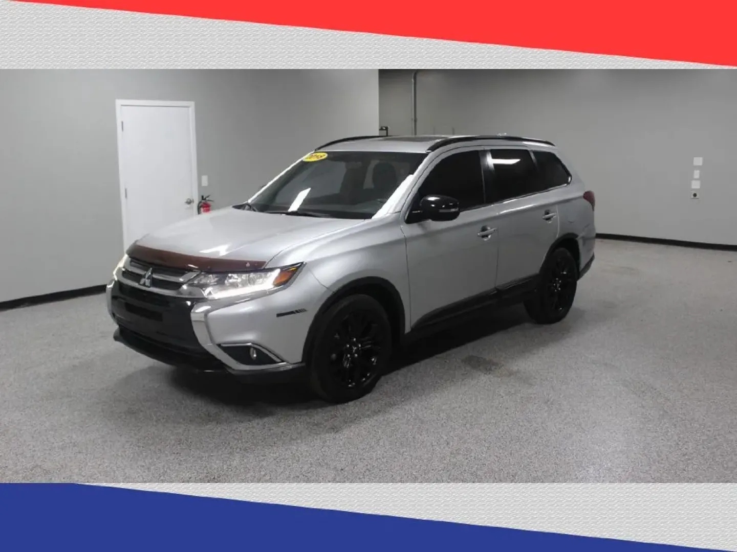 2018 Mitsubishi Outlander SEL AWD (JA4AZ3A38JZ) with an 2.4L L4 DOHC 16V engine, CVT transmission, located at 5170 N La Cholla Blvd, Tucson, AZ, 85705, (520) 989-0282, 32.228245, -111.011742 - Experience the ultimate blend of comfort, versatility, and style with this stunning 2018 Mitsubishi Outlander, now available at Goliath Auto Sales in Tucson, AZ. Whether you're a growing family in need of a spacious ride, a daily commuter looking for efficiency, or an adventurer ready for weekend ge - Photo#6