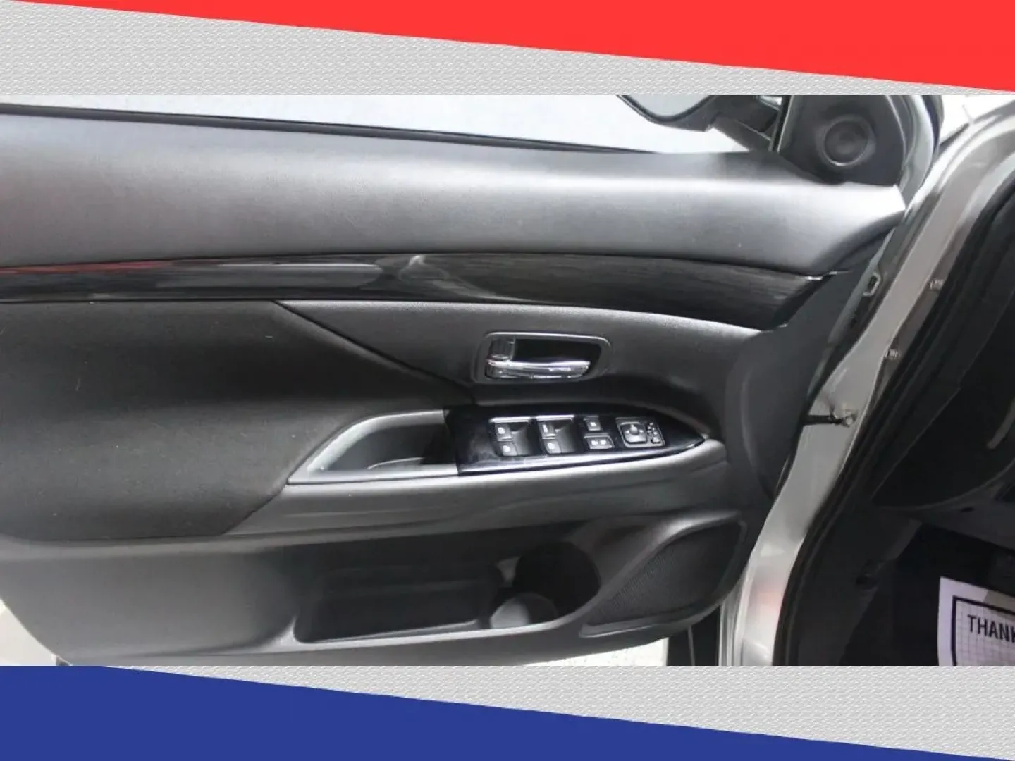 2018 Mitsubishi Outlander SEL AWD (JA4AZ3A38JZ) with an 2.4L L4 DOHC 16V engine, CVT transmission, located at 5170 N La Cholla Blvd, Tucson, AZ, 85705, (520) 989-0282, 32.228245, -111.011742 - Experience the ultimate blend of comfort, versatility, and style with this stunning 2018 Mitsubishi Outlander, now available at Goliath Auto Sales in Tucson, AZ. Whether you're a growing family in need of a spacious ride, a daily commuter looking for efficiency, or an adventurer ready for weekend ge - Photo#12