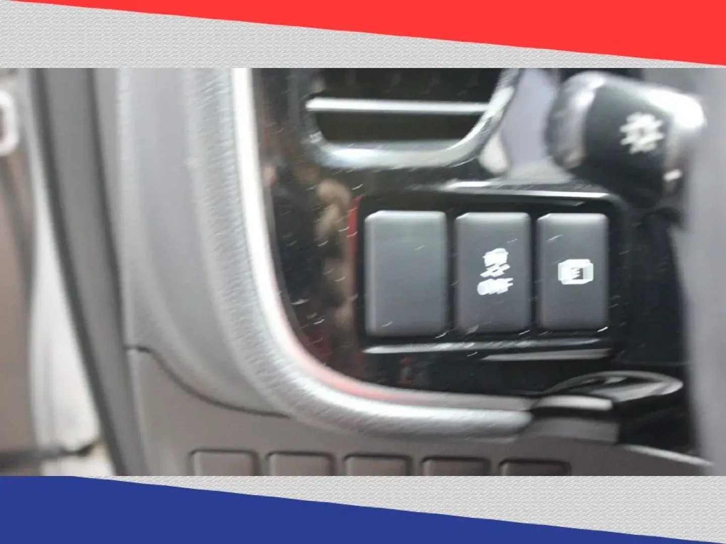 2018 Mitsubishi Outlander SEL AWD (JA4AZ3A38JZ) with an 2.4L L4 DOHC 16V engine, CVT transmission, located at 5170 N La Cholla Blvd, Tucson, AZ, 85705, (520) 989-0282, 32.228245, -111.011742 - Experience the ultimate blend of comfort, versatility, and style with this stunning 2018 Mitsubishi Outlander, now available at Goliath Auto Sales in Tucson, AZ. Whether you're a growing family in need of a spacious ride, a daily commuter looking for efficiency, or an adventurer ready for weekend ge - Photo#14