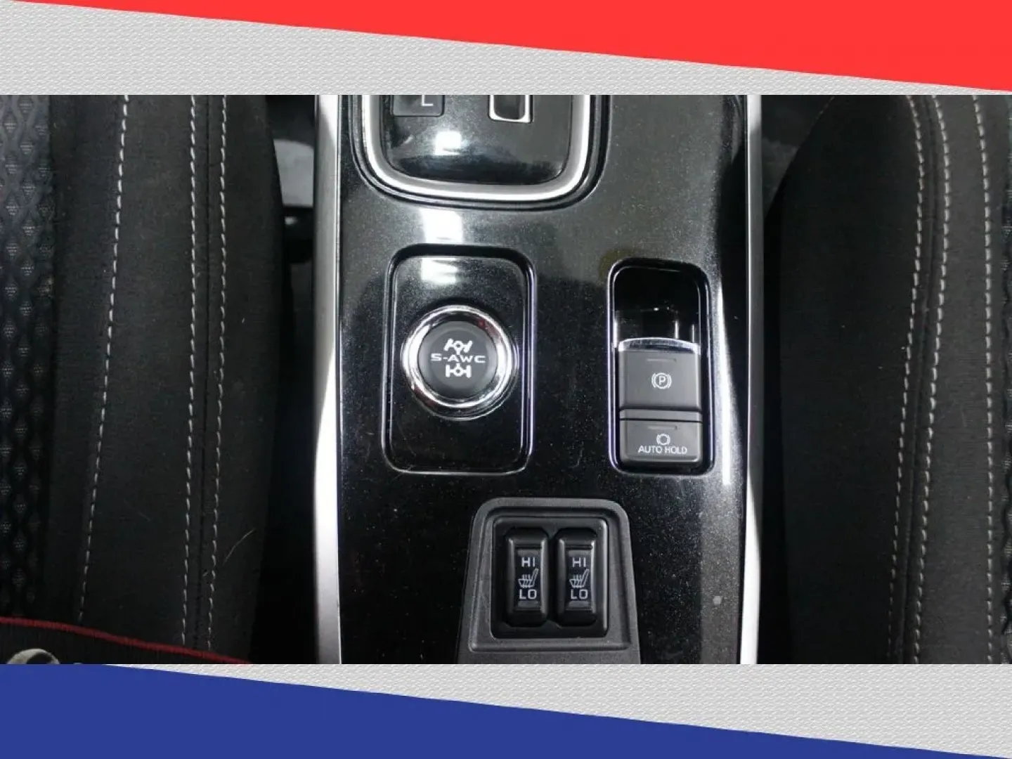 2018 Mitsubishi Outlander SEL AWD (JA4AZ3A38JZ) with an 2.4L L4 DOHC 16V engine, CVT transmission, located at 5170 N La Cholla Blvd, Tucson, AZ, 85705, (520) 989-0282, 32.228245, -111.011742 - Experience the ultimate blend of comfort, versatility, and style with this stunning 2018 Mitsubishi Outlander, now available at Goliath Auto Sales in Tucson, AZ. Whether you're a growing family in need of a spacious ride, a daily commuter looking for efficiency, or an adventurer ready for weekend ge - Photo#19