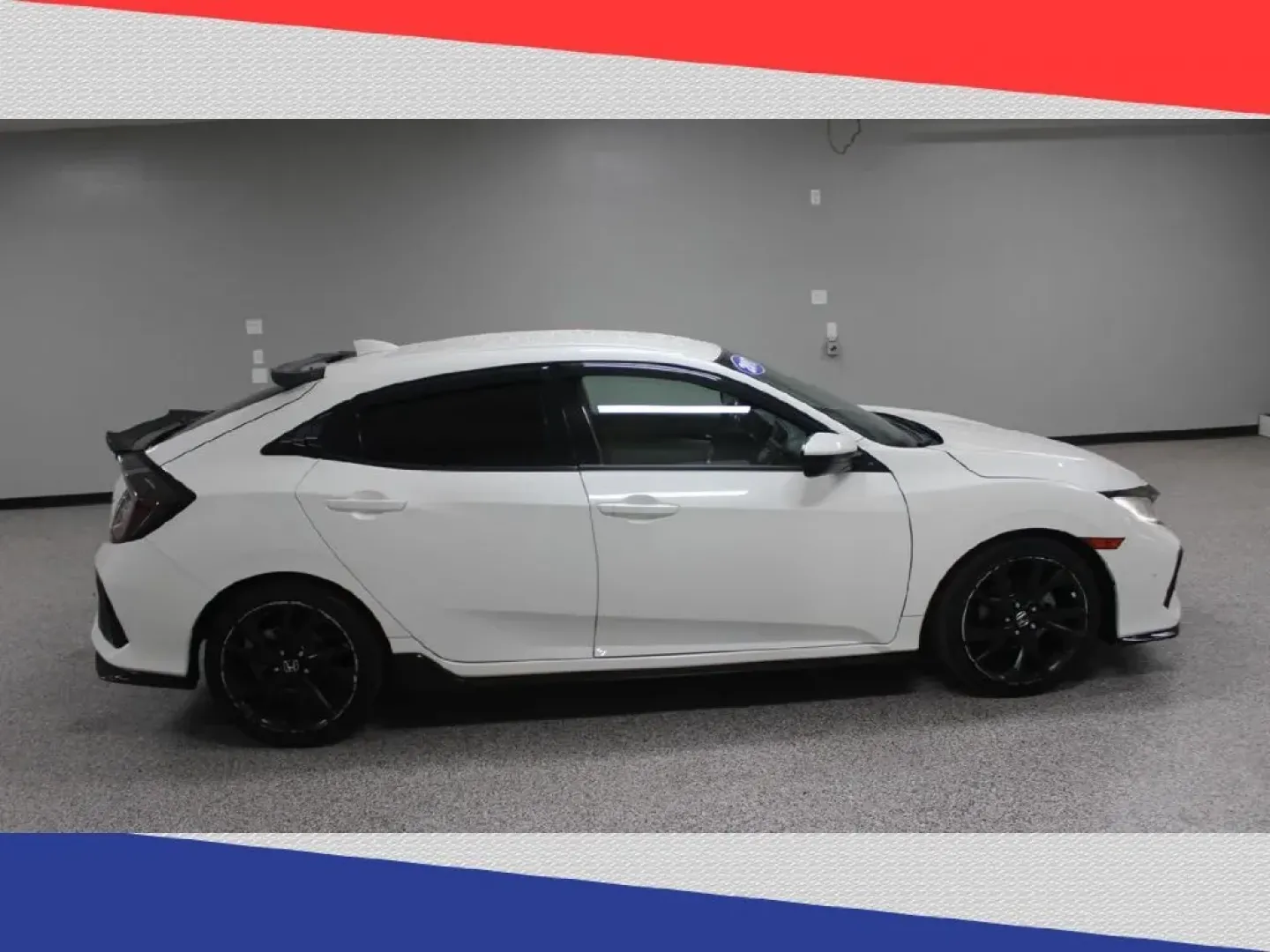 2017 Honda Civic Sport CVT (SHHFK7H48HU) with an 2.0L L4 DOHC 16V TURBO engine, CVT transmission, located at 5170 N La Cholla Blvd, Tucson, AZ, 85705, (520) 989-0282, 32.228245, -111.011742 - **Discover Your Perfect Daily Companion: 2017 Honda Civic Hatchback at Goliath Auto Sales**<br /> <br /> Are you searching for an affordable used car that blends style, efficiency, and versatility? Look no further than this **2017 Honda Civic Hatchback**, now available at **Goliath Auto Sales** in * - Photo#1