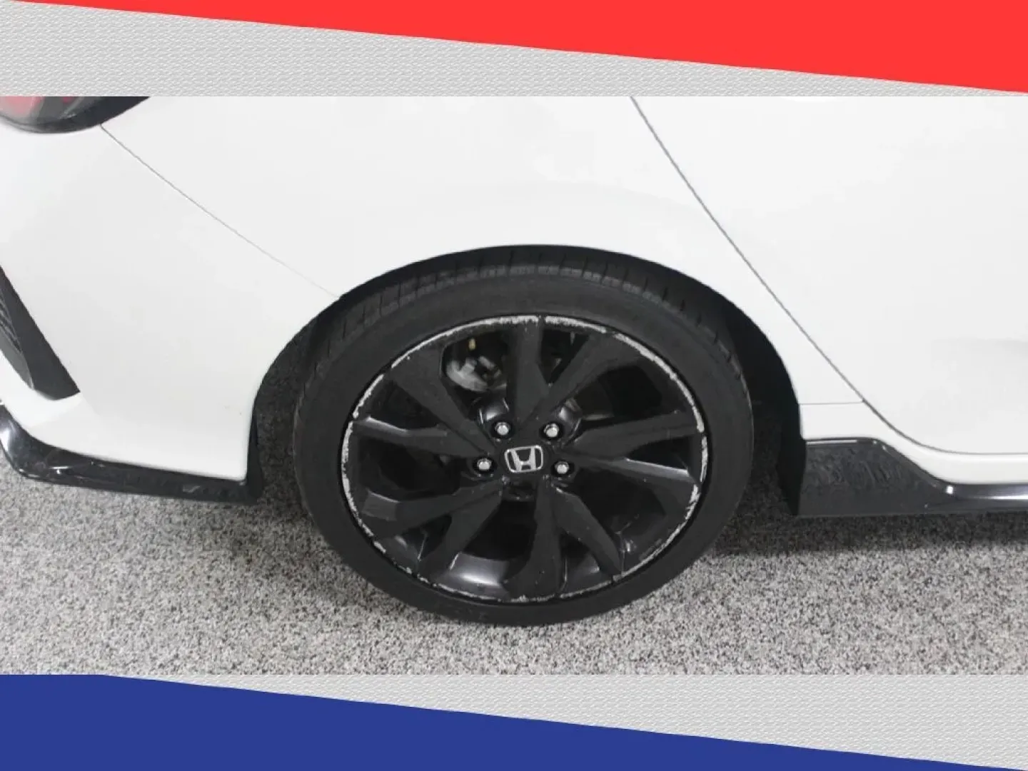 2017 Honda Civic Sport CVT (SHHFK7H48HU) with an 2.0L L4 DOHC 16V TURBO engine, CVT transmission, located at 5170 N La Cholla Blvd, Tucson, AZ, 85705, (520) 989-0282, 32.228245, -111.011742 - **Discover Your Perfect Daily Companion: 2017 Honda Civic Hatchback at Goliath Auto Sales**<br /> <br /> Are you searching for an affordable used car that blends style, efficiency, and versatility? Look no further than this **2017 Honda Civic Hatchback**, now available at **Goliath Auto Sales** in * - Photo#34