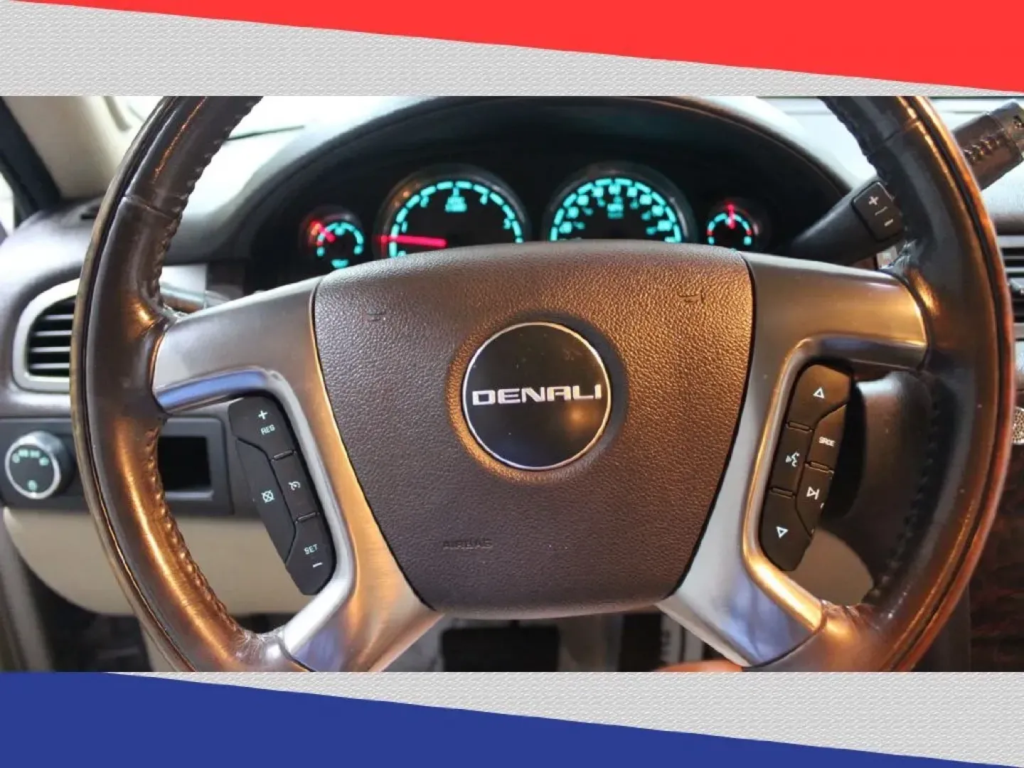 2007 GMC Yukon Denali XL AWD (1GKFK66887J) with an 6.2L V8 OHV 16V engine, 4-Speed Automatic Overdrive transmission, located at 5170 N La Cholla Blvd, Tucson, AZ, 85705, (520) 989-0282, 32.228245, -111.011742 - **Adventure Awaits with this 2007 GMC Yukon Denali Perfect for Family Road Trips or Weekend Getaways!**<br /> <br /> If you're searching for a space that balances luxury with utility, look no further than this stunning 2007 GMC Yukon Denali. Perfectly crafted for families, adventurers, and anyone w - Photo#16