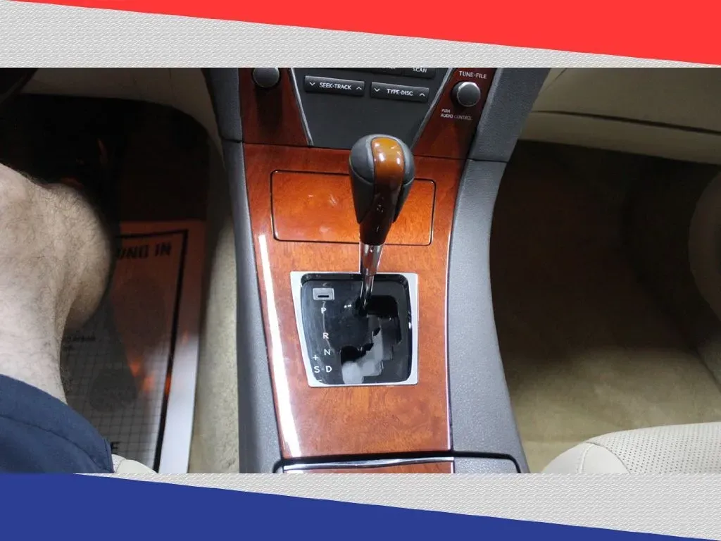 2011 Lexus ES 350 Sedan (JTHBK1EGXB2) with an 3.5L V6 DOHC 24V engine, 6-Speed Automatic transmission, located at 5170 N La Cholla Blvd, Tucson, AZ, 85705, (520) 989-0282, 32.228245, -111.011742 - **Elevate Your Daily Drive with the 2011 Lexus ES 350: Comfort and Performance Awaits!**<br /> <br /> Are you in search of a refined vehicle that seamlessly blends comfort and performance for your daily commutes or weekend getaways? Look no further than the stunning 2011 Lexus ES 350 available at Go - Photo#9