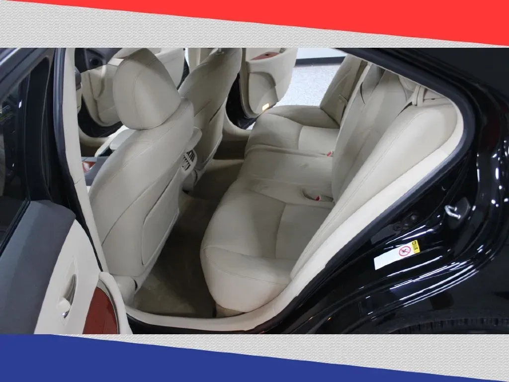 2011 Lexus ES 350 Sedan (JTHBK1EGXB2) with an 3.5L V6 DOHC 24V engine, 6-Speed Automatic transmission, located at 5170 N La Cholla Blvd, Tucson, AZ, 85705, (520) 989-0282, 32.228245, -111.011742 - **Elevate Your Daily Drive with the 2011 Lexus ES 350: Comfort and Performance Awaits!**<br /> <br /> Are you in search of a refined vehicle that seamlessly blends comfort and performance for your daily commutes or weekend getaways? Look no further than the stunning 2011 Lexus ES 350 available at Go - Photo#24