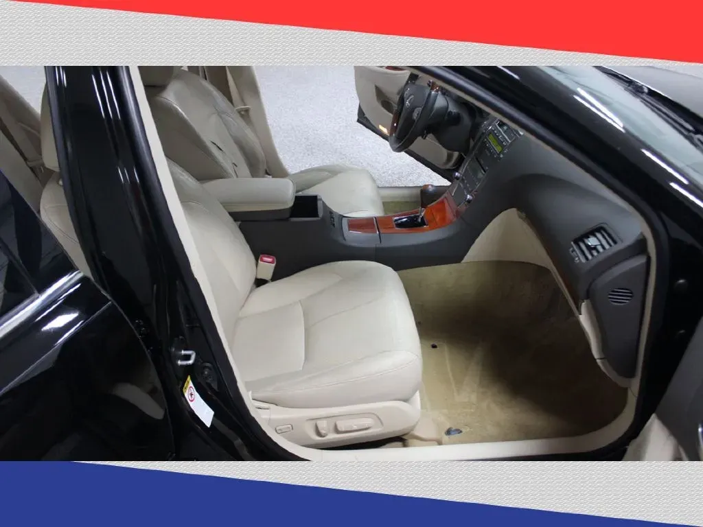 2011 Lexus ES 350 Sedan (JTHBK1EGXB2) with an 3.5L V6 DOHC 24V engine, 6-Speed Automatic transmission, located at 5170 N La Cholla Blvd, Tucson, AZ, 85705, (520) 989-0282, 32.228245, -111.011742 - **Elevate Your Daily Drive with the 2011 Lexus ES 350: Comfort and Performance Awaits!**<br /> <br /> Are you in search of a refined vehicle that seamlessly blends comfort and performance for your daily commutes or weekend getaways? Look no further than the stunning 2011 Lexus ES 350 available at Go - Photo#29