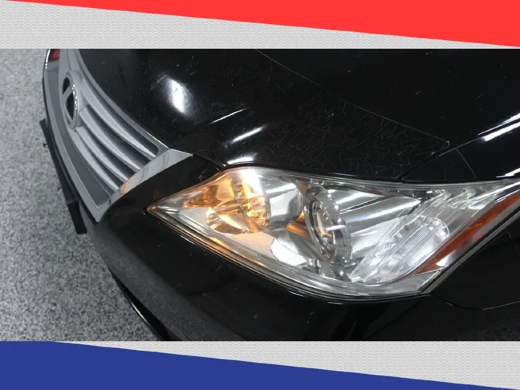 2011 Lexus ES 350 Sedan (JTHBK1EGXB2) with an 3.5L V6 DOHC 24V engine, 6-Speed Automatic transmission, located at 5170 N La Cholla Blvd, Tucson, AZ, 85705, (520) 989-0282, 32.228245, -111.011742 - **Elevate Your Daily Drive with the 2011 Lexus ES 350: Comfort and Performance Awaits!**<br /> <br /> Are you in search of a refined vehicle that seamlessly blends comfort and performance for your daily commutes or weekend getaways? Look no further than the stunning 2011 Lexus ES 350 available at Go - Photo#31