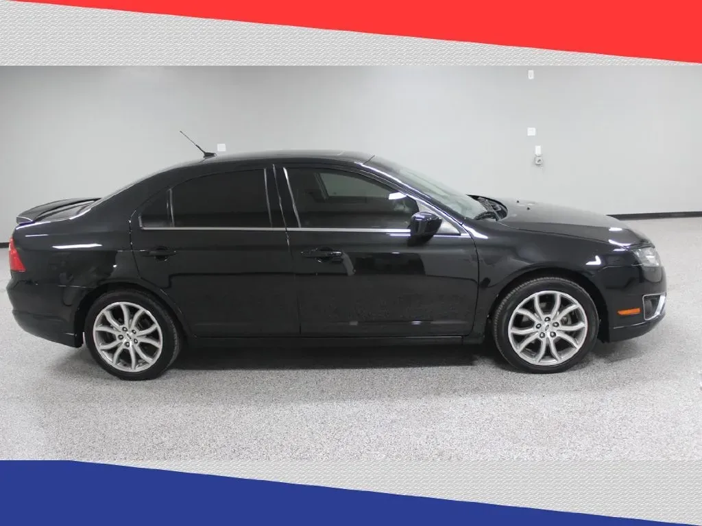 2012 Ford Fusion SE (3FAHP0HG3CR) with an 3.0L V6 DOHC 24V engine, Automatic transmission, located at 5170 N La Cholla Blvd, Tucson, AZ, 85705, (520) 989-0282, 32.228245, -111.011742 - **Experience the Perfect Blend of Style and Comfort with the 2012 Ford Fusion at Goliath Auto Sales!**<br /> <br /> Are you in search of a quality pre-owned vehicle that perfectly complements your busy lifestyle? Look no further than this stunning 2012 Ford Fusion, available now at Goliath Auto Sale - Photo#1