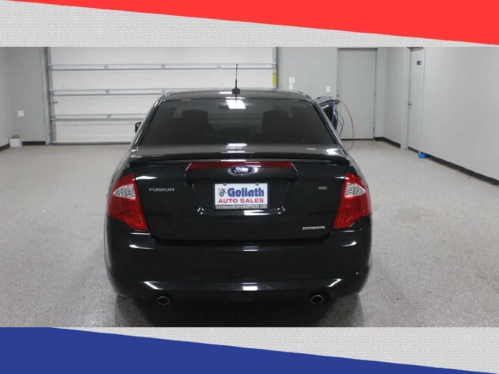 2012 Ford Fusion SE (3FAHP0HG3CR) with an 3.0L V6 DOHC 24V engine, Automatic transmission, located at 5170 N La Cholla Blvd, Tucson, AZ, 85705, (520) 989-0282, 32.228245, -111.011742 - **Experience the Perfect Blend of Style and Comfort with the 2012 Ford Fusion at Goliath Auto Sales!**<br /> <br /> Are you in search of a quality pre-owned vehicle that perfectly complements your busy lifestyle? Look no further than this stunning 2012 Ford Fusion, available now at Goliath Auto Sale - Photo#3