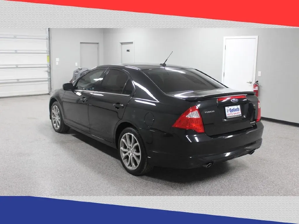 2012 Ford Fusion SE (3FAHP0HG3CR) with an 3.0L V6 DOHC 24V engine, Automatic transmission, located at 5170 N La Cholla Blvd, Tucson, AZ, 85705, (520) 989-0282, 32.228245, -111.011742 - **Experience the Perfect Blend of Style and Comfort with the 2012 Ford Fusion at Goliath Auto Sales!**<br /> <br /> Are you in search of a quality pre-owned vehicle that perfectly complements your busy lifestyle? Look no further than this stunning 2012 Ford Fusion, available now at Goliath Auto Sale - Photo#4