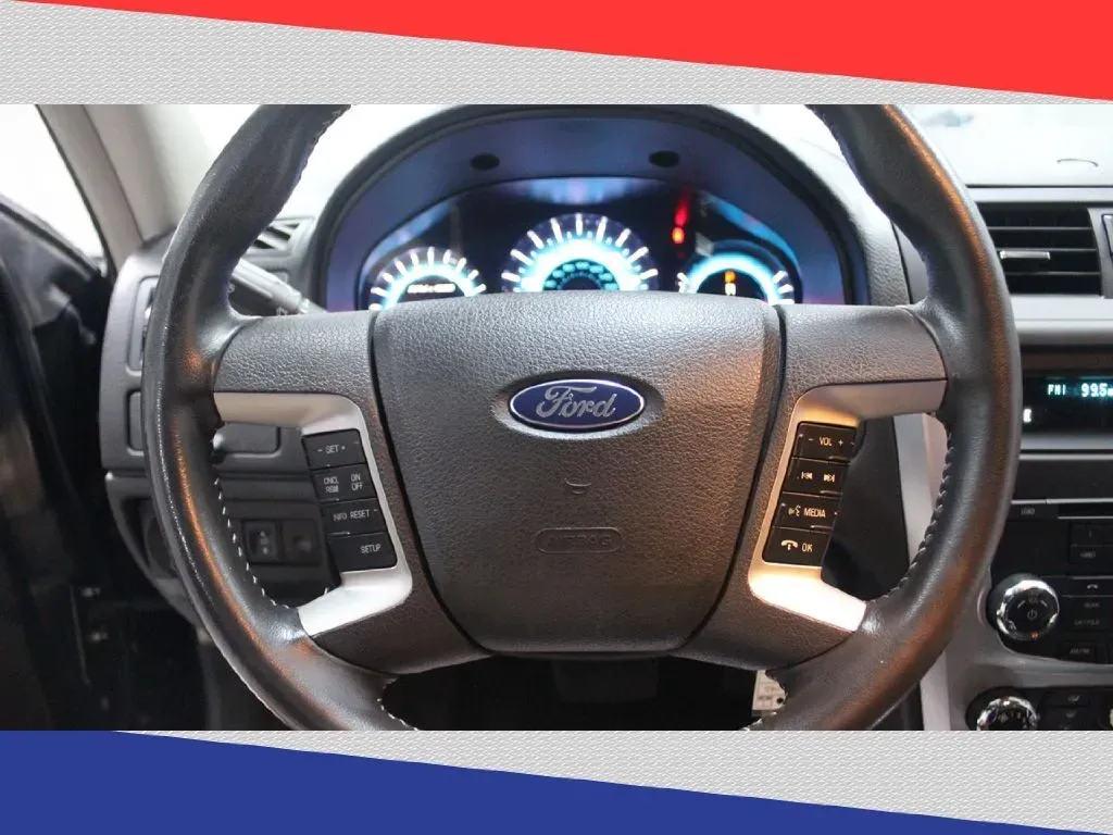 2012 Ford Fusion SE (3FAHP0HG3CR) with an 3.0L V6 DOHC 24V engine, Automatic transmission, located at 5170 N La Cholla Blvd, Tucson, AZ, 85705, (520) 989-0282, 32.228245, -111.011742 - **Experience the Perfect Blend of Style and Comfort with the 2012 Ford Fusion at Goliath Auto Sales!**<br /> <br /> Are you in search of a quality pre-owned vehicle that perfectly complements your busy lifestyle? Look no further than this stunning 2012 Ford Fusion, available now at Goliath Auto Sale - Photo#14