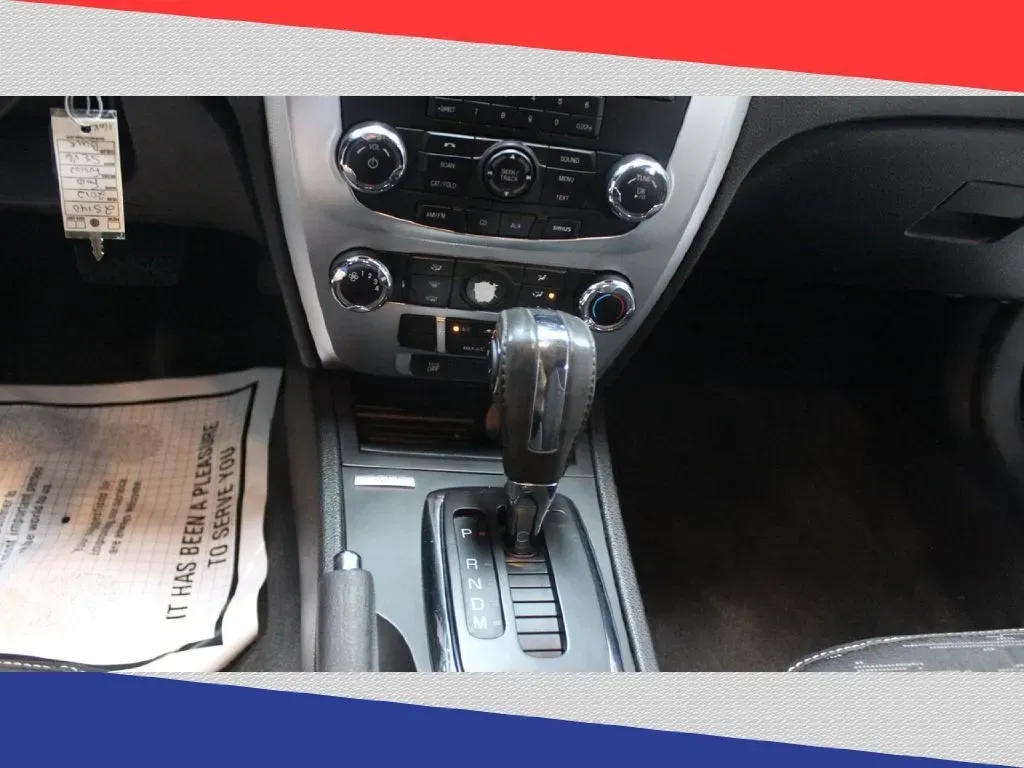 2012 Ford Fusion SE (3FAHP0HG3CR) with an 3.0L V6 DOHC 24V engine, Automatic transmission, located at 5170 N La Cholla Blvd, Tucson, AZ, 85705, (520) 989-0282, 32.228245, -111.011742 - **Experience the Perfect Blend of Style and Comfort with the 2012 Ford Fusion at Goliath Auto Sales!**<br /> <br /> Are you in search of a quality pre-owned vehicle that perfectly complements your busy lifestyle? Look no further than this stunning 2012 Ford Fusion, available now at Goliath Auto Sale - Photo#19