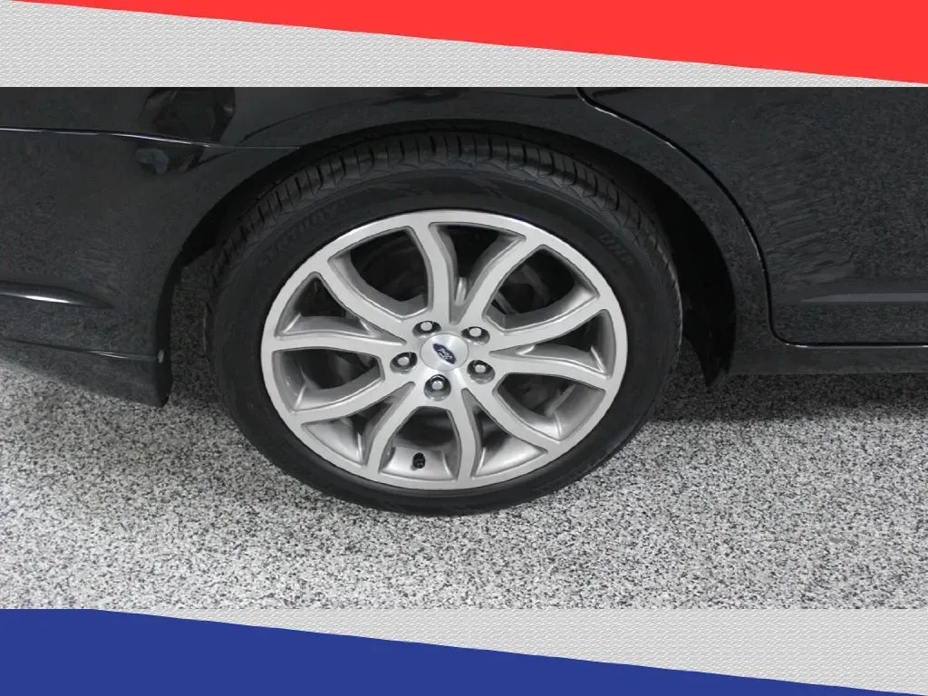 2012 Ford Fusion SE (3FAHP0HG3CR) with an 3.0L V6 DOHC 24V engine, Automatic transmission, located at 5170 N La Cholla Blvd, Tucson, AZ, 85705, (520) 989-0282, 32.228245, -111.011742 - **Experience the Perfect Blend of Style and Comfort with the 2012 Ford Fusion at Goliath Auto Sales!**<br /> <br /> Are you in search of a quality pre-owned vehicle that perfectly complements your busy lifestyle? Look no further than this stunning 2012 Ford Fusion, available now at Goliath Auto Sale - Photo#36