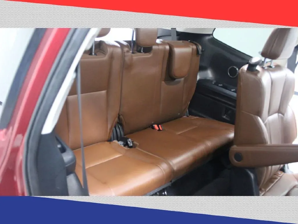 2019 Subaru Ascent Touring 7-Passenger (4S4WMARD1K3) with an 2.4L L4 DOHC 16V engine, CVT transmission, located at 5170 N La Cholla Blvd, Tucson, AZ, 85705, (520) 989-0282, 32.228245, -111.011742 - **Explore the Open Road in the 2019 Subaru Ascent Your Family Adventure Awaits!**<br /> <br /> Are you ready to elevate your family's adventures? The 2019 Subaru Ascent is the ultimate vehicle for growing families who love to explore! With its spacious interior, advanced safety features, and impres - Photo#36