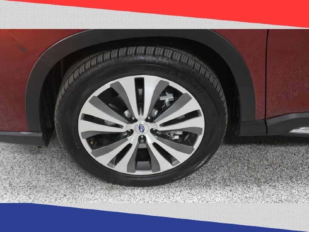 2019 Subaru Ascent Touring 7-Passenger (4S4WMARD1K3) with an 2.4L L4 DOHC 16V engine, CVT transmission, located at 5170 N La Cholla Blvd, Tucson, AZ, 85705, (520) 989-0282, 32.228245, -111.011742 - **Explore the Open Road in the 2019 Subaru Ascent Your Family Adventure Awaits!**<br /> <br /> Are you ready to elevate your family's adventures? The 2019 Subaru Ascent is the ultimate vehicle for growing families who love to explore! With its spacious interior, advanced safety features, and impres - Photo#50