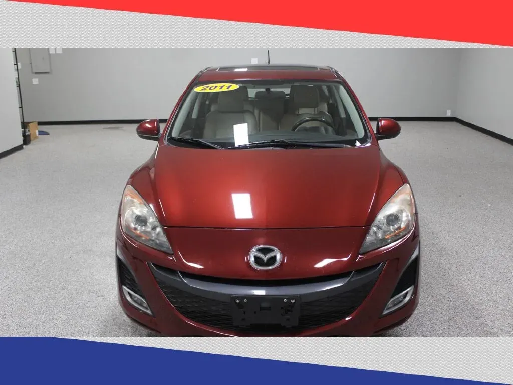 2011 Mazda MAZDA3 s Sport 5-Door (JM1BL1K6XB1) with an 2.5L L4 DOHC 16V engine, Automatic transmission, located at 5170 N La Cholla Blvd, Tucson, AZ, 85705, (520) 989-0282, 32.228245, -111.011742 - Explore the open road and elevate your driving experience with this exceptional 2011 Mazda MAZDA3 hatchback, now available at Goliath Auto Sales in Tucson, AZ. Perfect for urban commuters and weekend adventurers alike, this reliable and stylish hatchback combines impressive fuel efficiency with vers - Photo#7