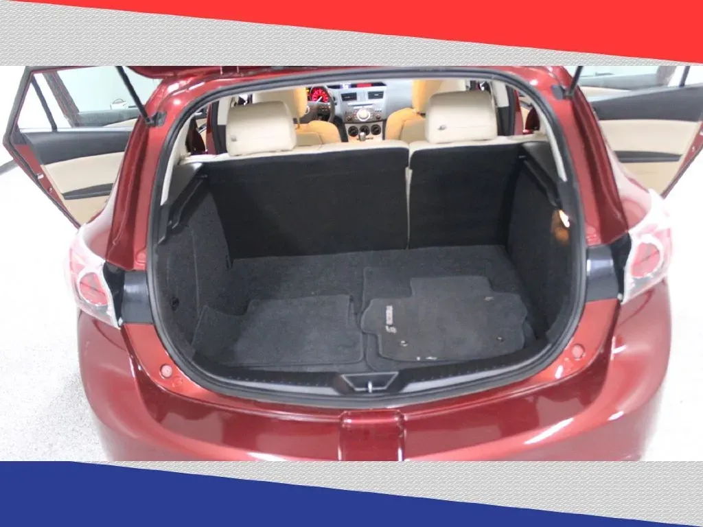 2011 Mazda MAZDA3 s Sport 5-Door (JM1BL1K6XB1) with an 2.5L L4 DOHC 16V engine, Automatic transmission, located at 5170 N La Cholla Blvd, Tucson, AZ, 85705, (520) 989-0282, 32.228245, -111.011742 - Explore the open road and elevate your driving experience with this exceptional 2011 Mazda MAZDA3 hatchback, now available at Goliath Auto Sales in Tucson, AZ. Perfect for urban commuters and weekend adventurers alike, this reliable and stylish hatchback combines impressive fuel efficiency with vers - Photo#26