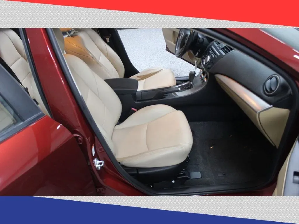 2011 Mazda MAZDA3 s Sport 5-Door (JM1BL1K6XB1) with an 2.5L L4 DOHC 16V engine, Automatic transmission, located at 5170 N La Cholla Blvd, Tucson, AZ, 85705, (520) 989-0282, 32.228245, -111.011742 - Explore the open road and elevate your driving experience with this exceptional 2011 Mazda MAZDA3 hatchback, now available at Goliath Auto Sales in Tucson, AZ. Perfect for urban commuters and weekend adventurers alike, this reliable and stylish hatchback combines impressive fuel efficiency with vers - Photo#29