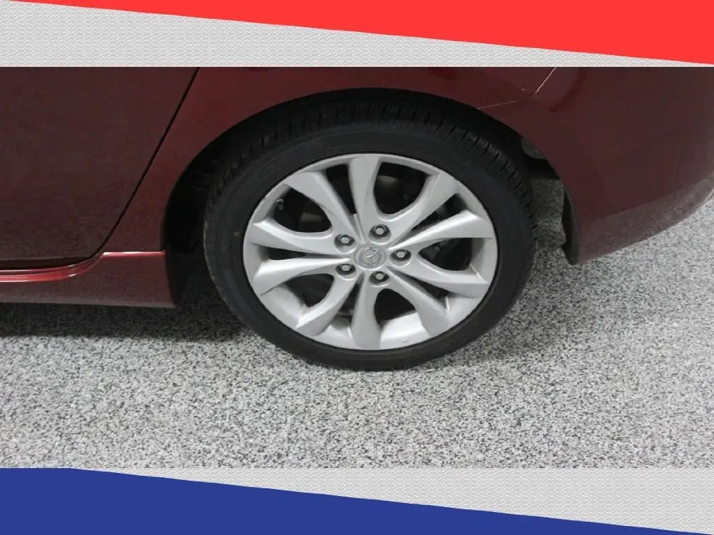 2011 Mazda MAZDA3 s Sport 5-Door (JM1BL1K6XB1) with an 2.5L L4 DOHC 16V engine, Automatic transmission, located at 5170 N La Cholla Blvd, Tucson, AZ, 85705, (520) 989-0282, 32.228245, -111.011742 - Explore the open road and elevate your driving experience with this exceptional 2011 Mazda MAZDA3 hatchback, now available at Goliath Auto Sales in Tucson, AZ. Perfect for urban commuters and weekend adventurers alike, this reliable and stylish hatchback combines impressive fuel efficiency with vers - Photo#34